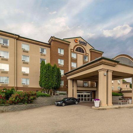 Comfort Inn & Suites Salmon Arm Esterno foto