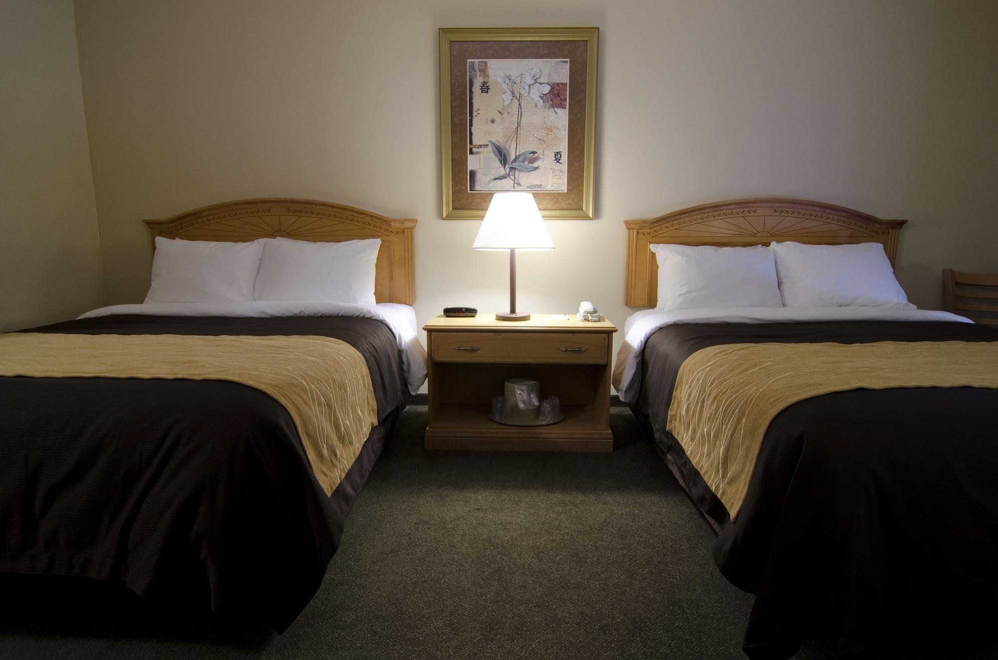 Comfort Inn & Suites Salmon Arm Esterno foto
